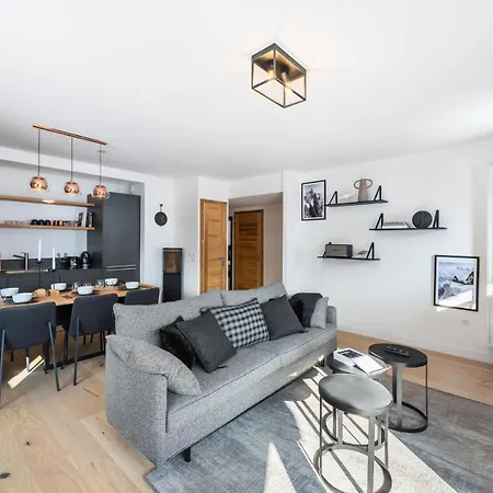 Silver - B - 3 Pieces Pour 4 Personnes 704 Apartment *